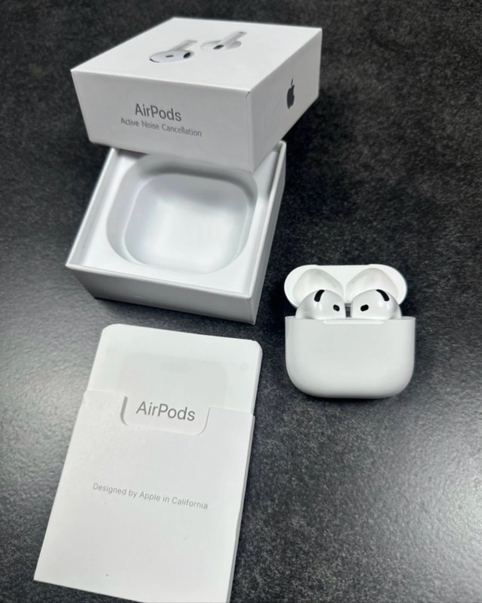 Airpods 4 ANC Apple Brancos